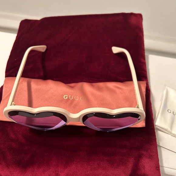 Gucci Hollywood Forever Heart Sunglasses main image 6